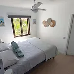Casa Oasis Buganvilla Апартаменты Коральео